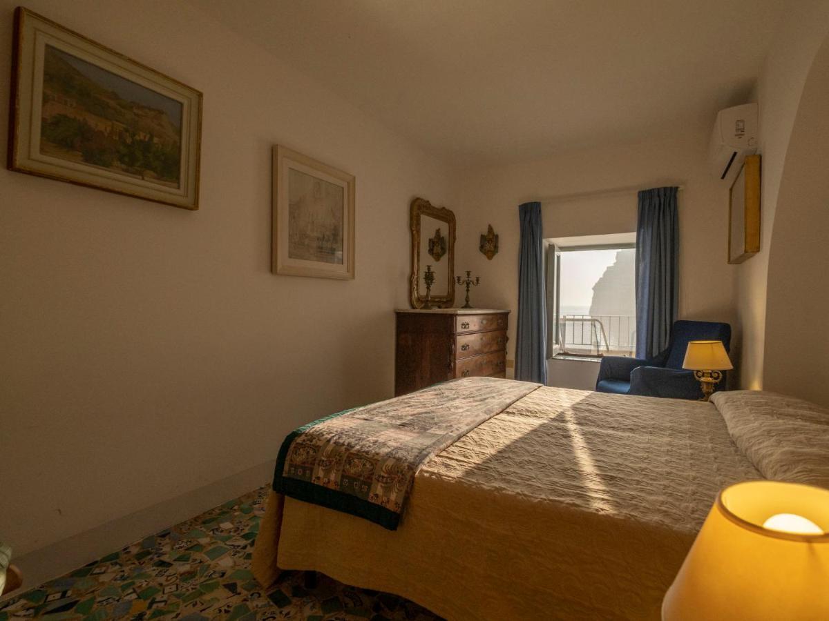 Apartment Lo Scuopolo-2 By Interhome